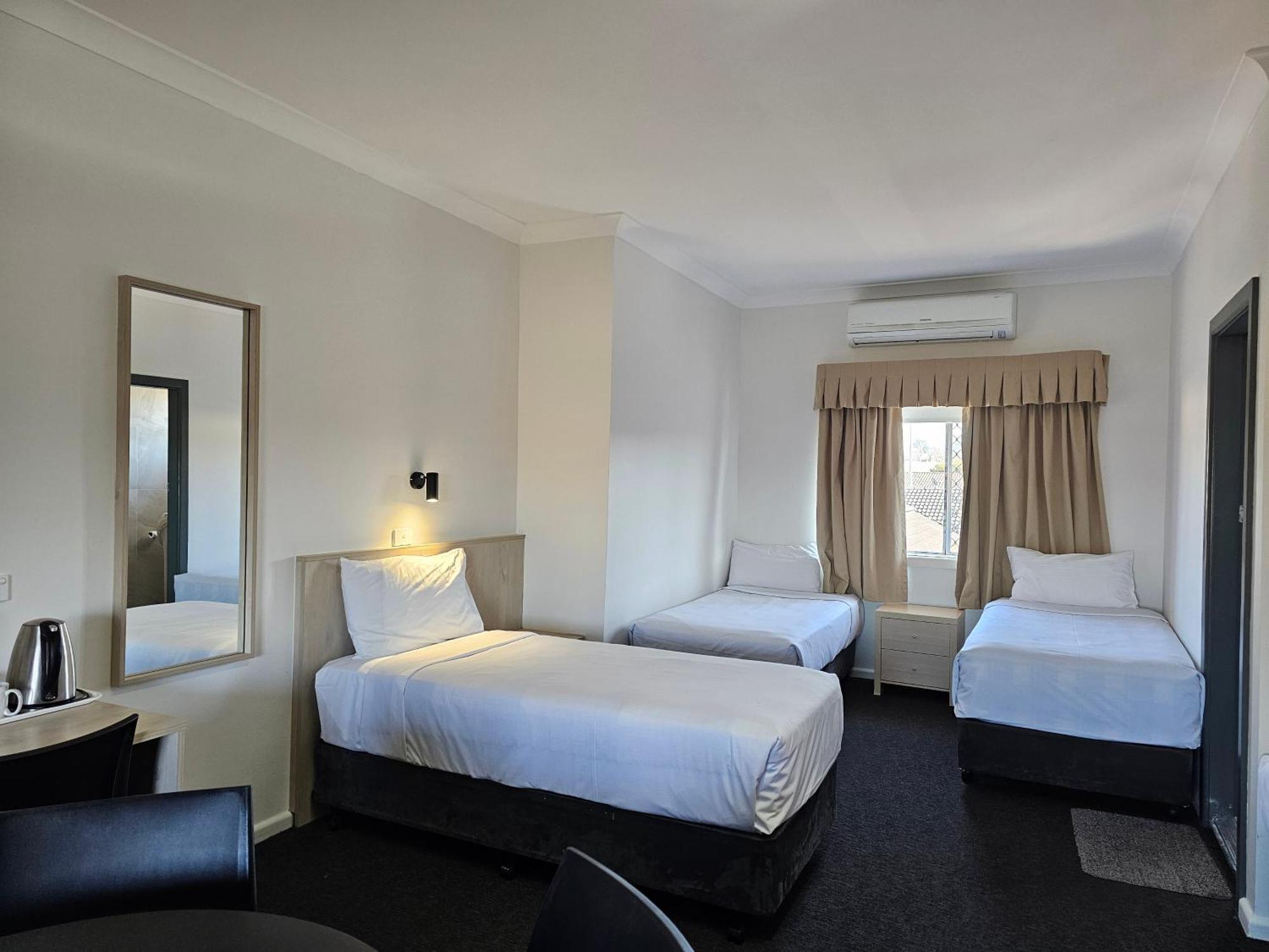 Country Lodge Motor Inn Bathurst Kültér fotó